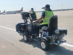 98 2 zweikomponentige Straßenmarkierungsmaschine